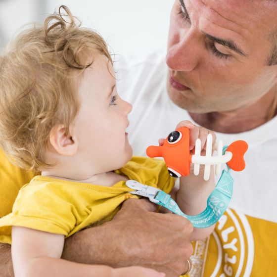 MOMBELLA | CLOWNFISH SOOTHING TEETHER TOY
