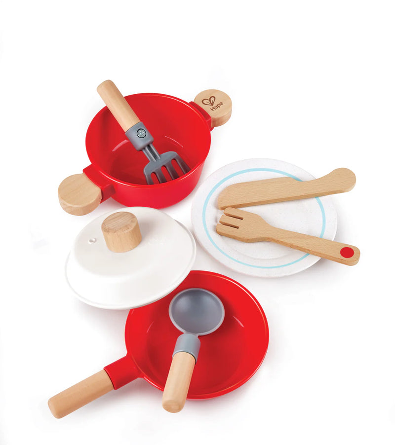 Hape, Little Chef Cook & Serve Set