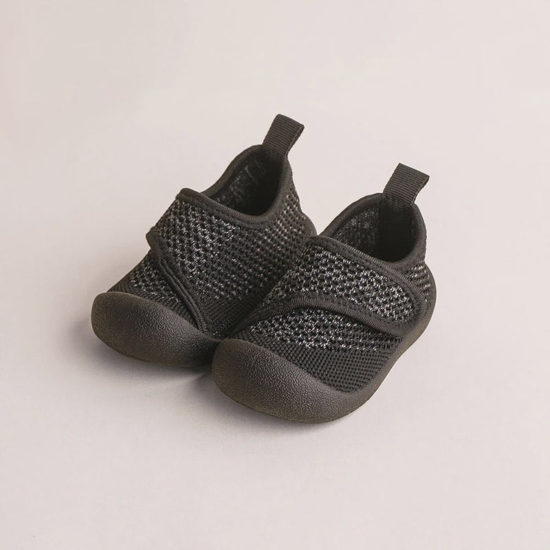 Duckies Velcro Black