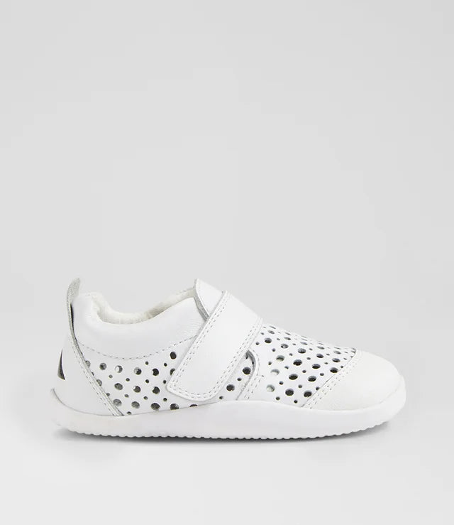 Bobux | XP Punch - White