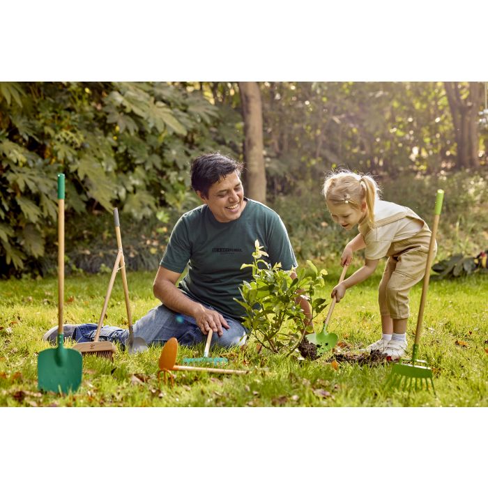 Hape | Yard Broom