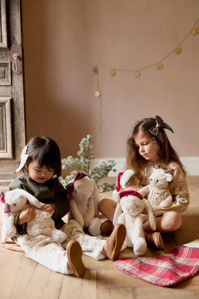 Snuggle Bunnies | Penelope the Bunny