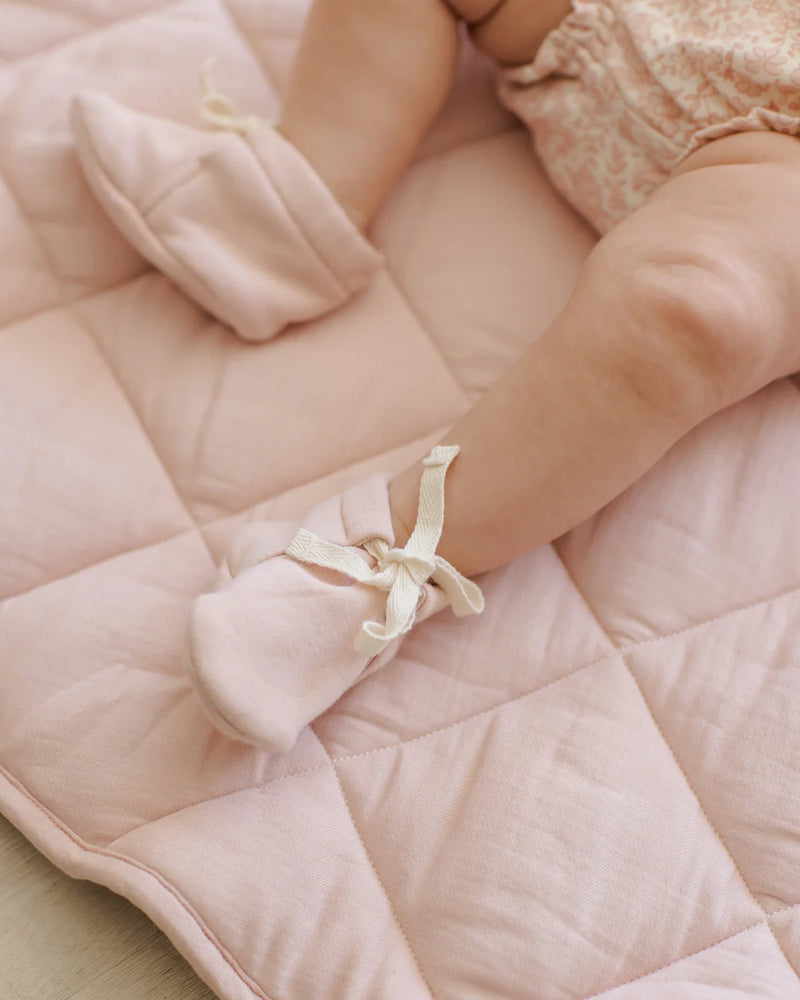 Quincy Mae | Baby Booties || Bubblegum