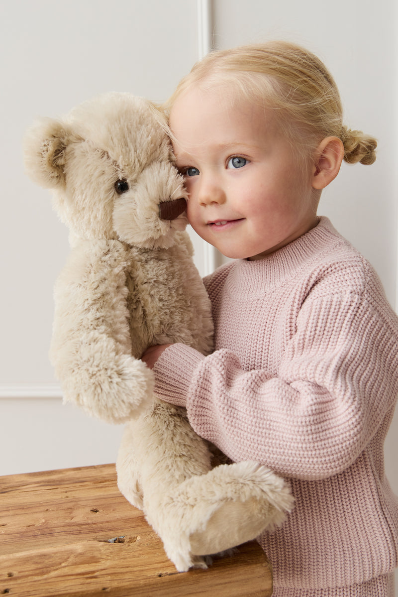 Snuggle Bunnies | Theo The Bear