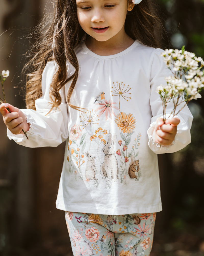 Bébé | Baby Girls Olive L/S Scene Tee - Cloud