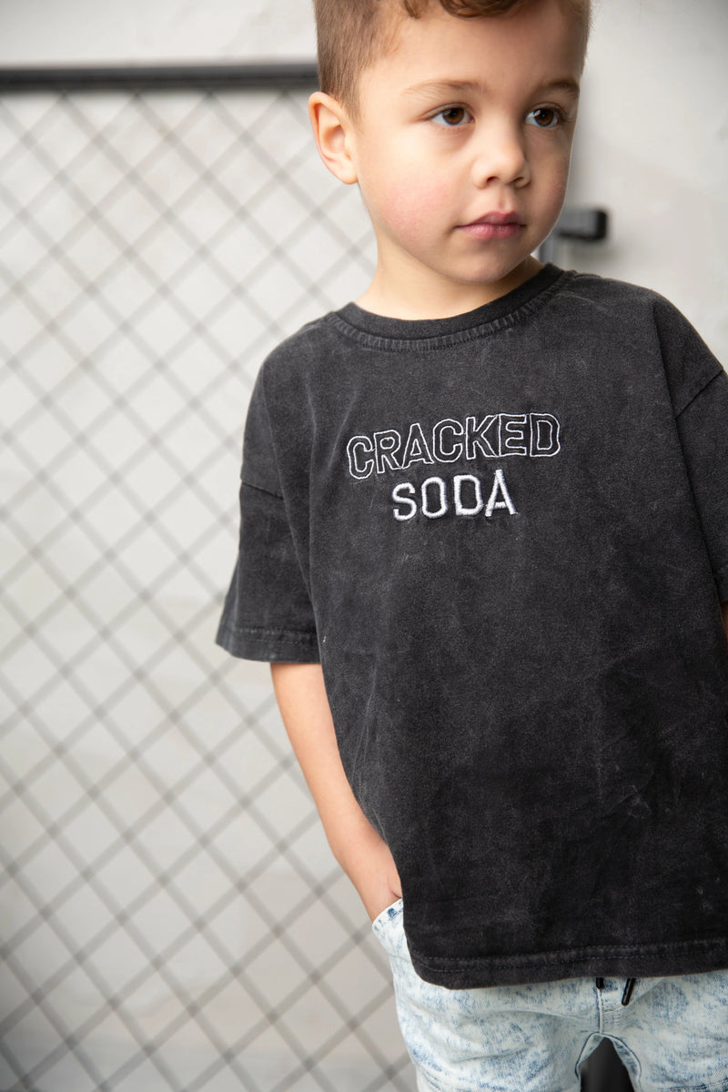 Cracked Soda | Mateo Tee  Washed Grey