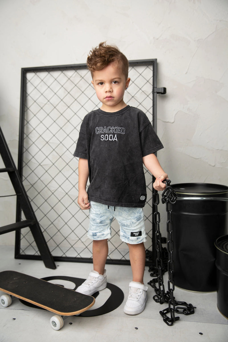 Cracked Soda | Mateo Tee  Washed Grey