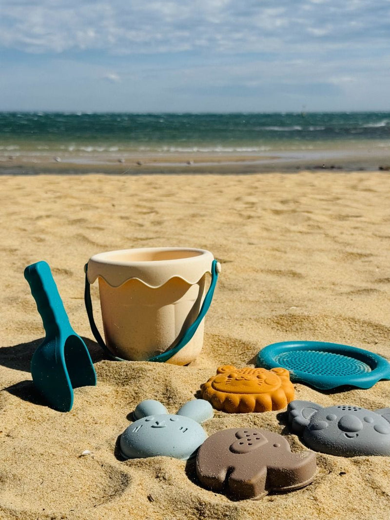 Toyslink | Silicone Beach Bucket Playset