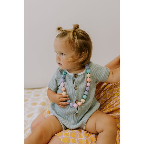 JELLYSTONE | PRINCESS & THE PEA NECKLACE - PASTEL