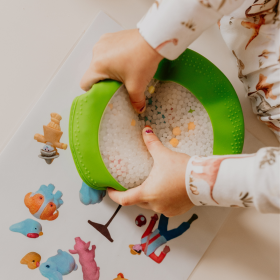 JELLYSTONE | PEEKABOO SENSORY BAG - FARM