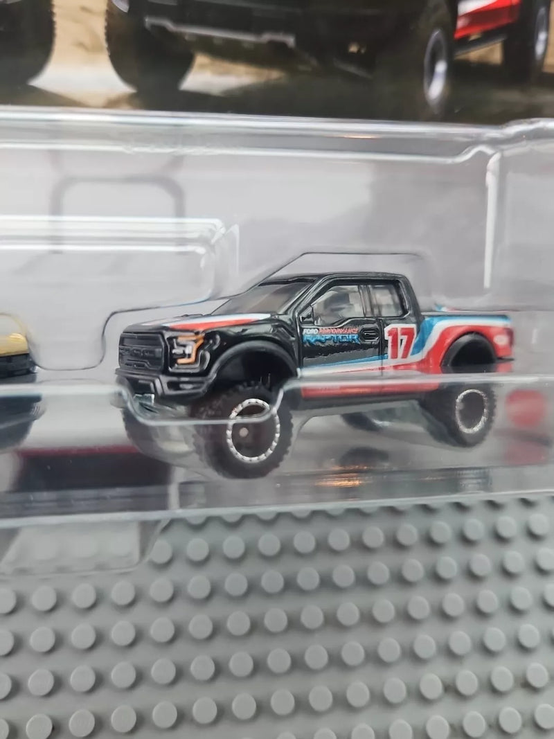 Hot Wheels Premium 2 Pack FORD BRONCO R ’17 FORD F-150 RAPTOR