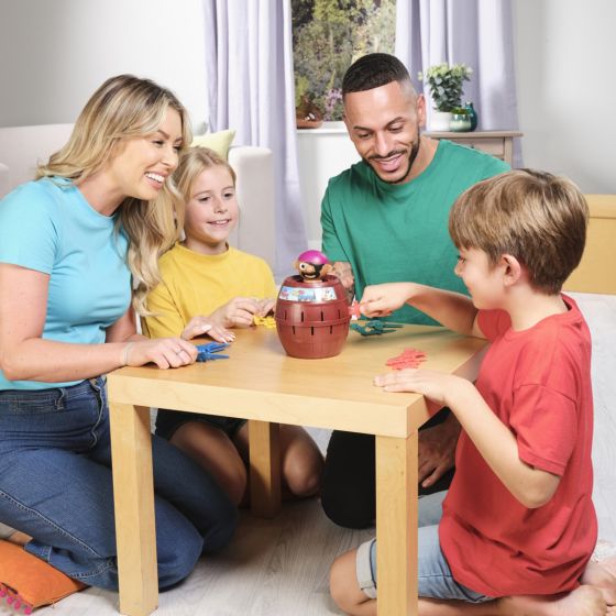 Pop Up Pirates | Tomy