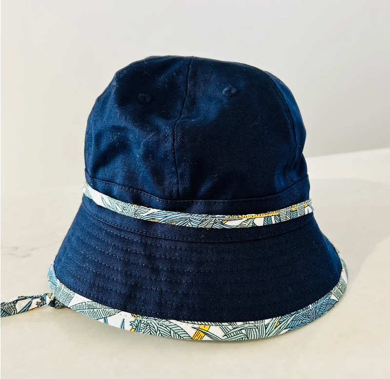 Sundaise | Boys Theo Reversible Bucket Hat - Navy