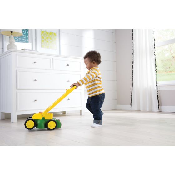 John Deere | Action Lawn Mower