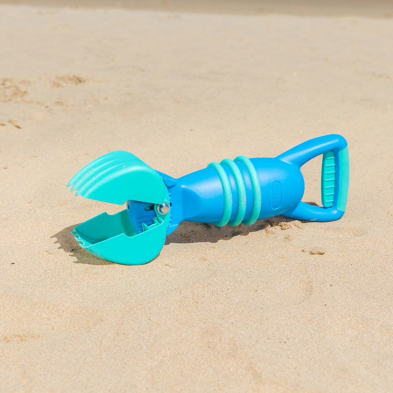 Hape | Grabber Blue Beach Toy