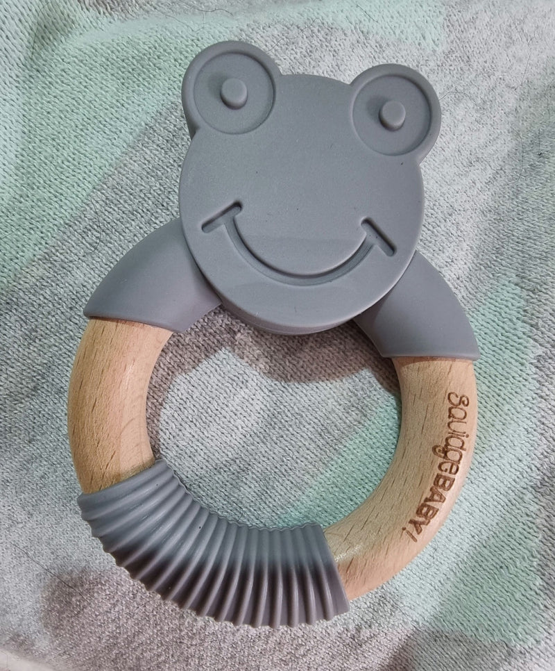 Wooden animal teething ring - Frog Grey