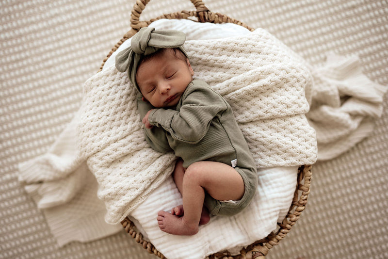 Snuggle Hunny Organic Long Sleeve Bodysuit | Dewkist